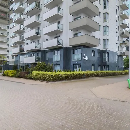 Apartment Spacious Aleja Rzeczypospolitej With Balcony By Renters